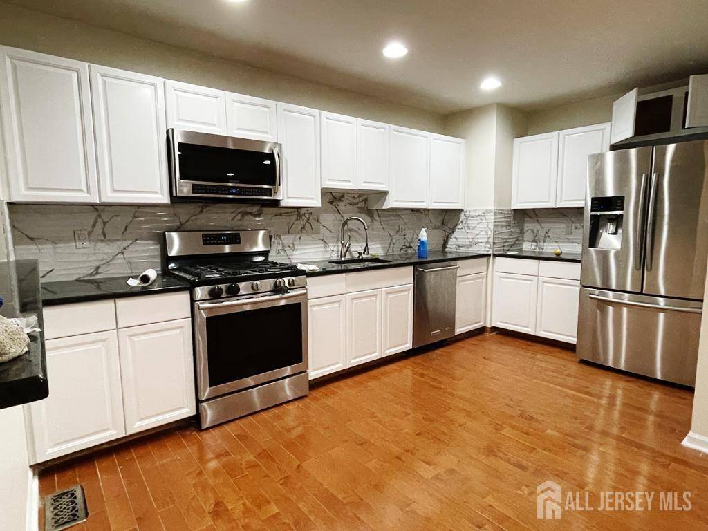 Piscataway, NJ 08854,89 Chariot CT