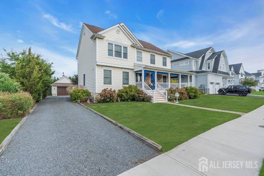 Monmouth Beach, NJ 07750,7 Anderson ST