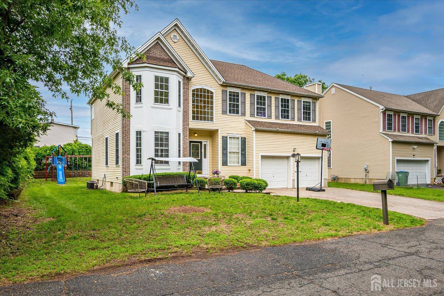 Edison, NJ 08817,153 Brookhill AVE
