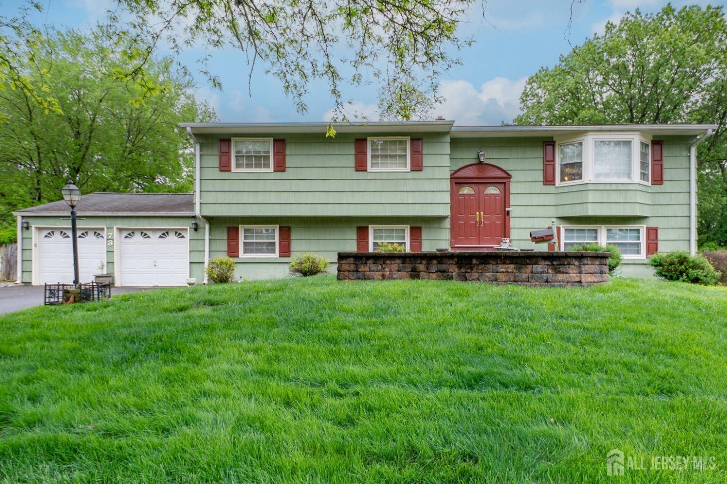 East Brunswick, NJ 08816,73 Wellington RD