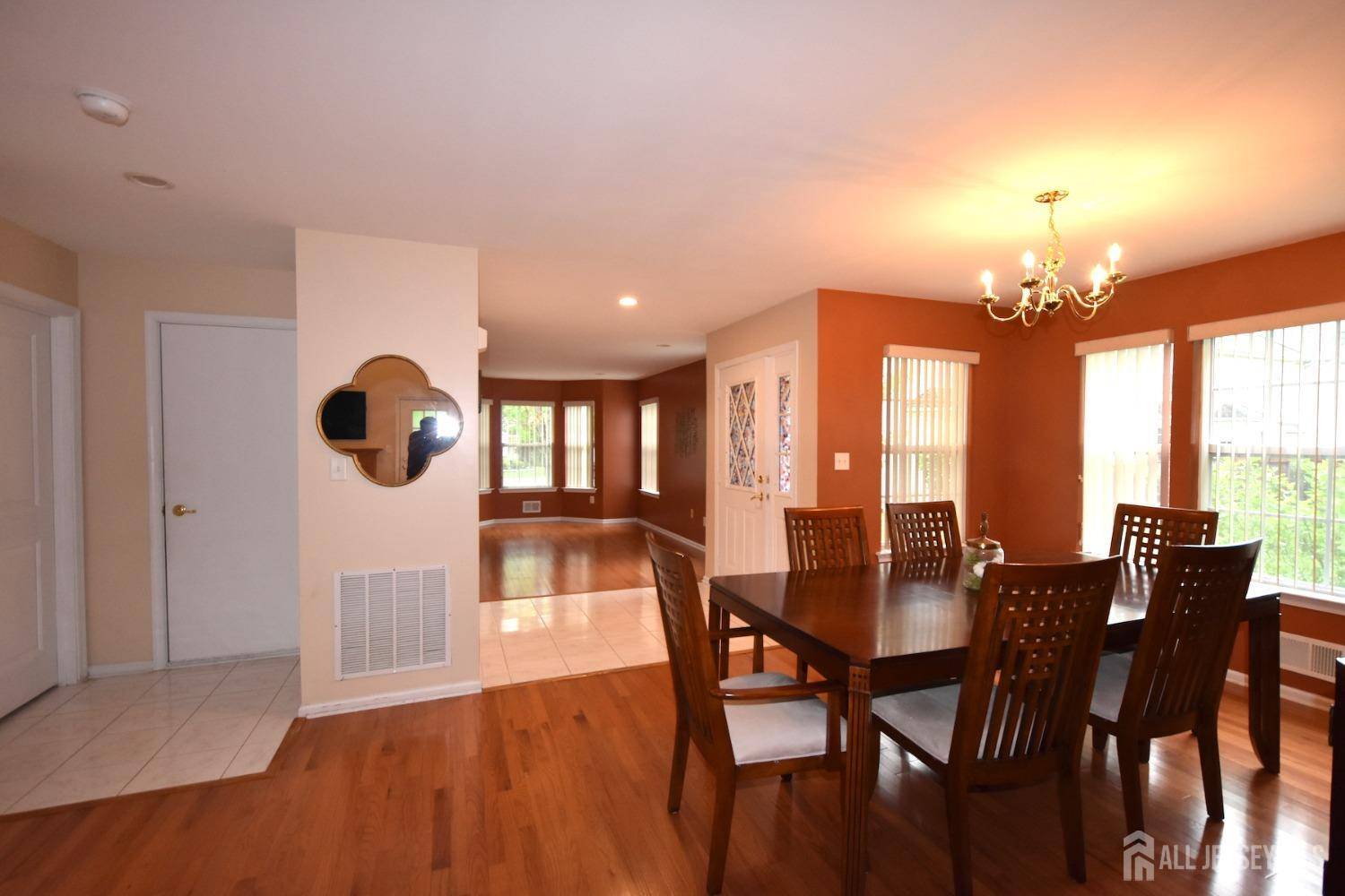 North Brunswick, NJ 08902,116 Briarwood DR