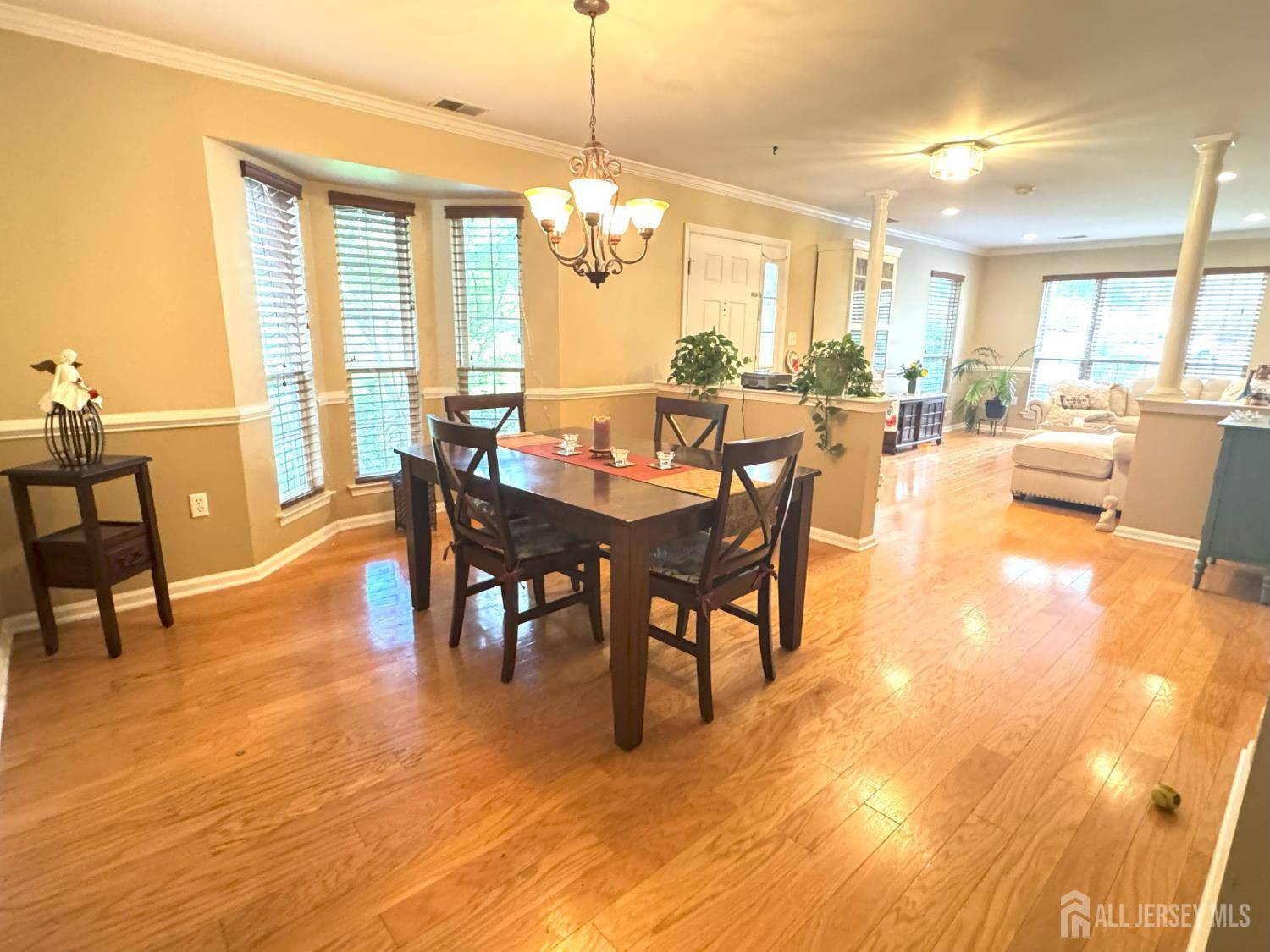 South Brunswick, NJ 08540,101 Waldorf DR