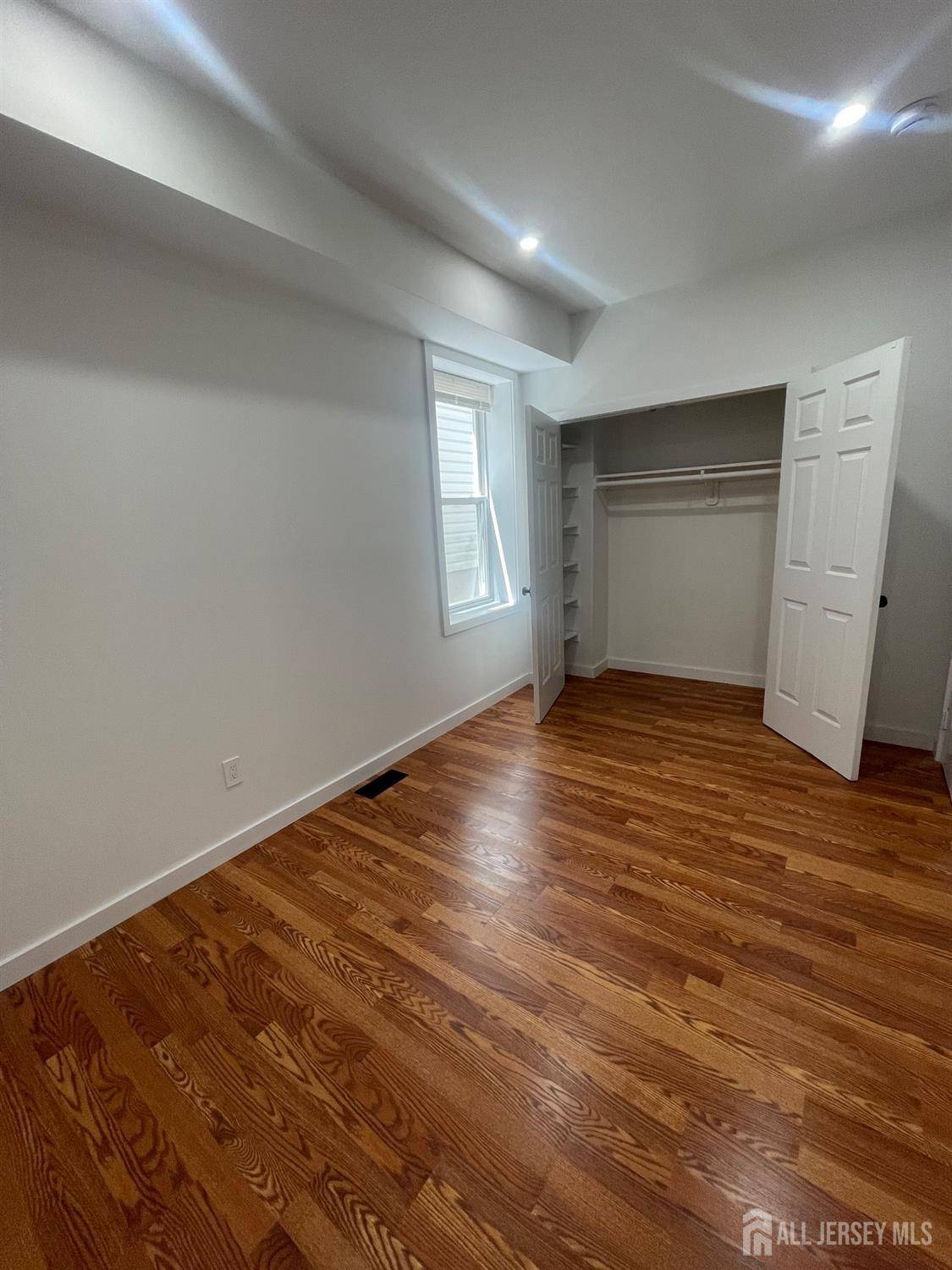South Amboy, NJ 08879,310 S John ST