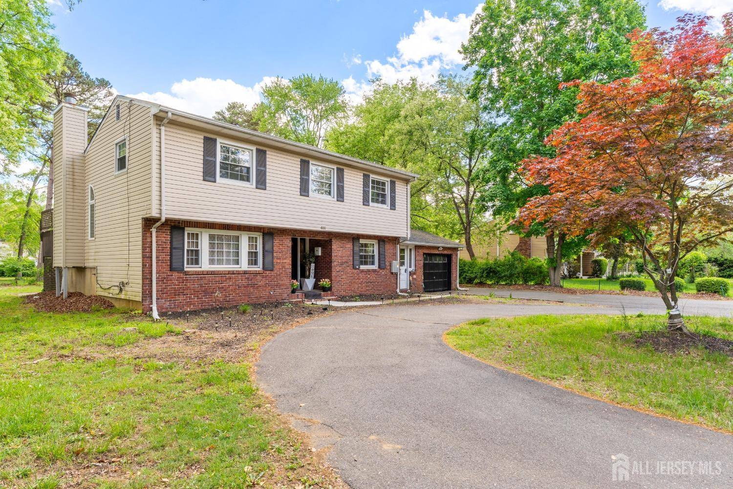 Spotswood, NJ 08884,411 Manalapan RD