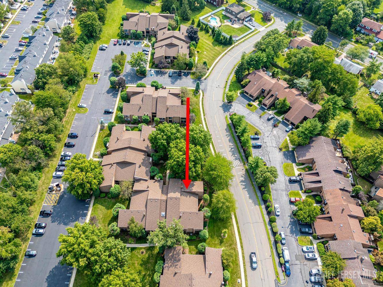 North Brunswick, NJ 08902,318 Willowbrook DR