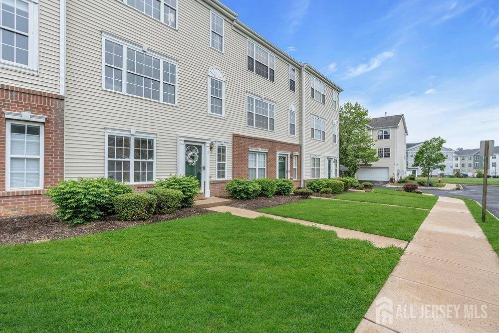 Sayreville, NJ 08859,3 Kuczynski DR