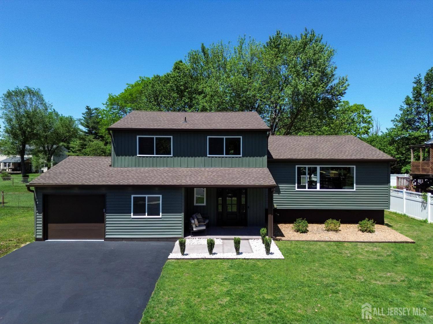 South Brunswick, NJ 08824,6 Kory DR