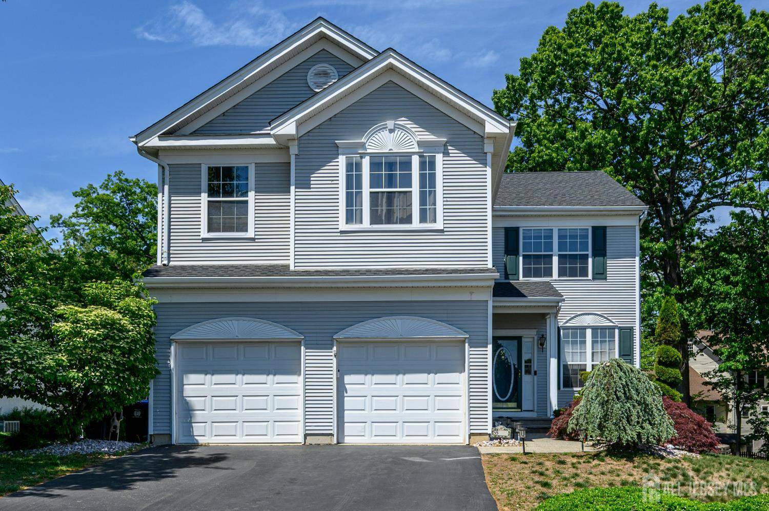 East Brunswick, NJ 08816,55 Park Knoll DR