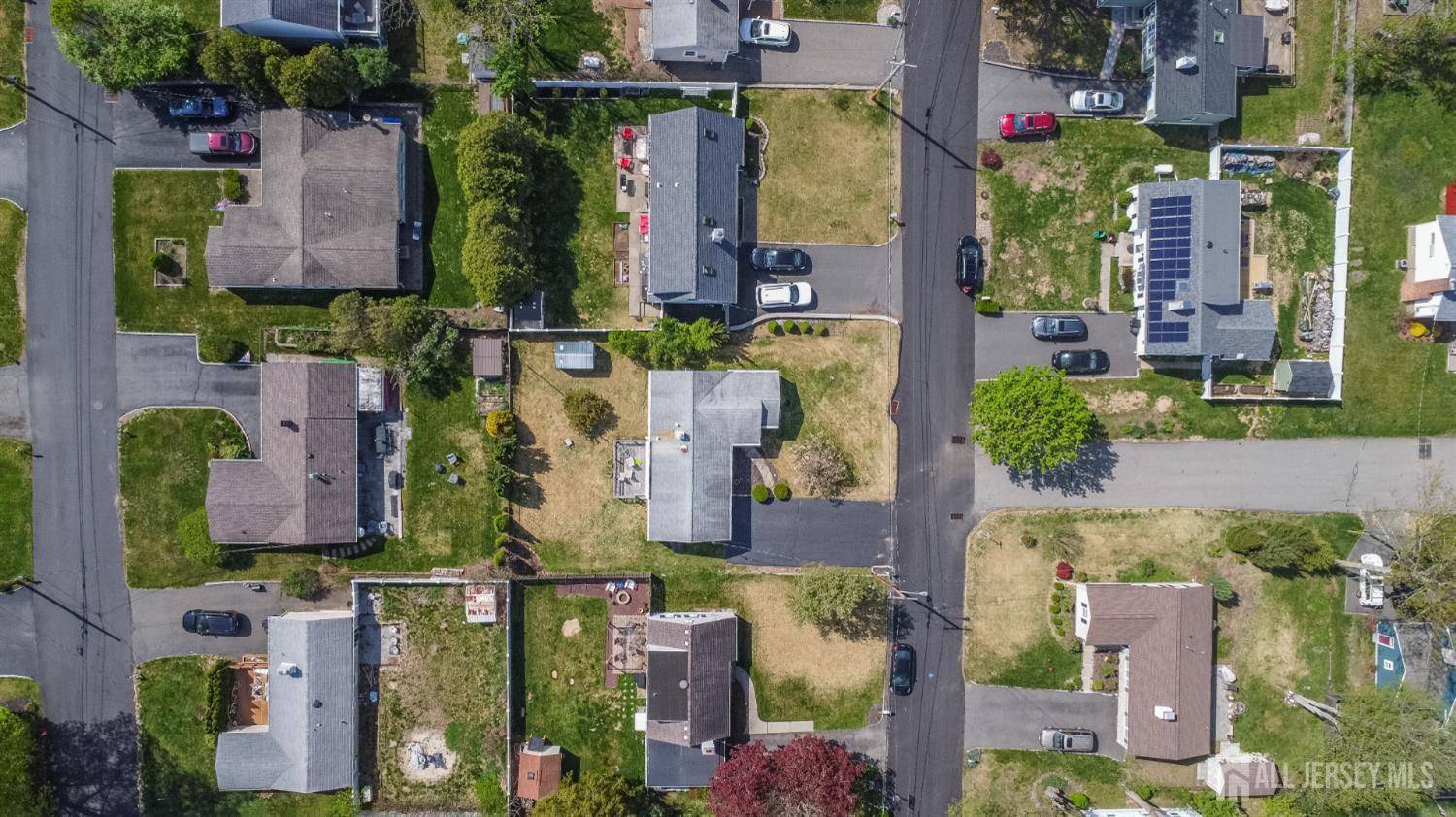 Denville, NJ 07834,9 Harmony LN
