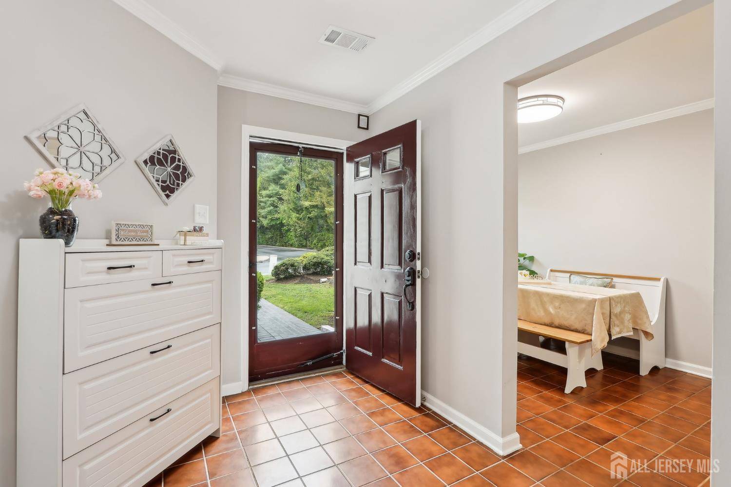 South Brunswick, NJ 08540,41 Fair Acres CT