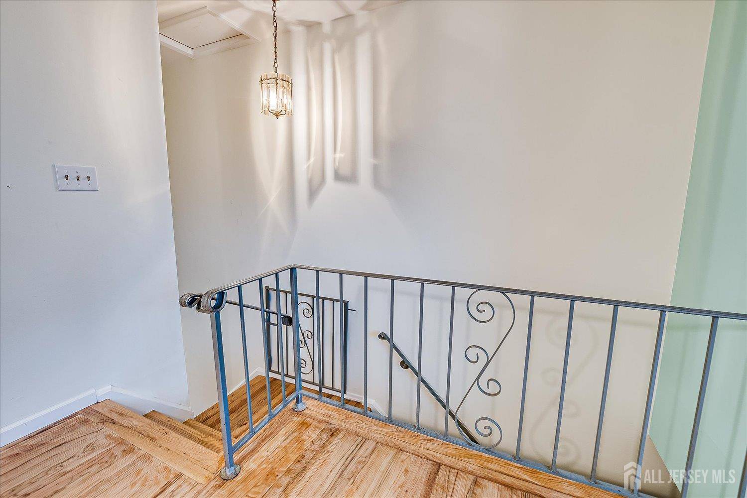 Edison, NJ 08837,47 Judson ST #12B