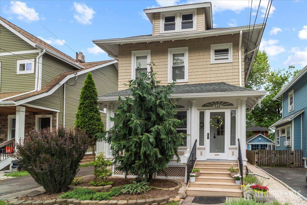 Highland Park, NJ 08904,328 Becker ST
