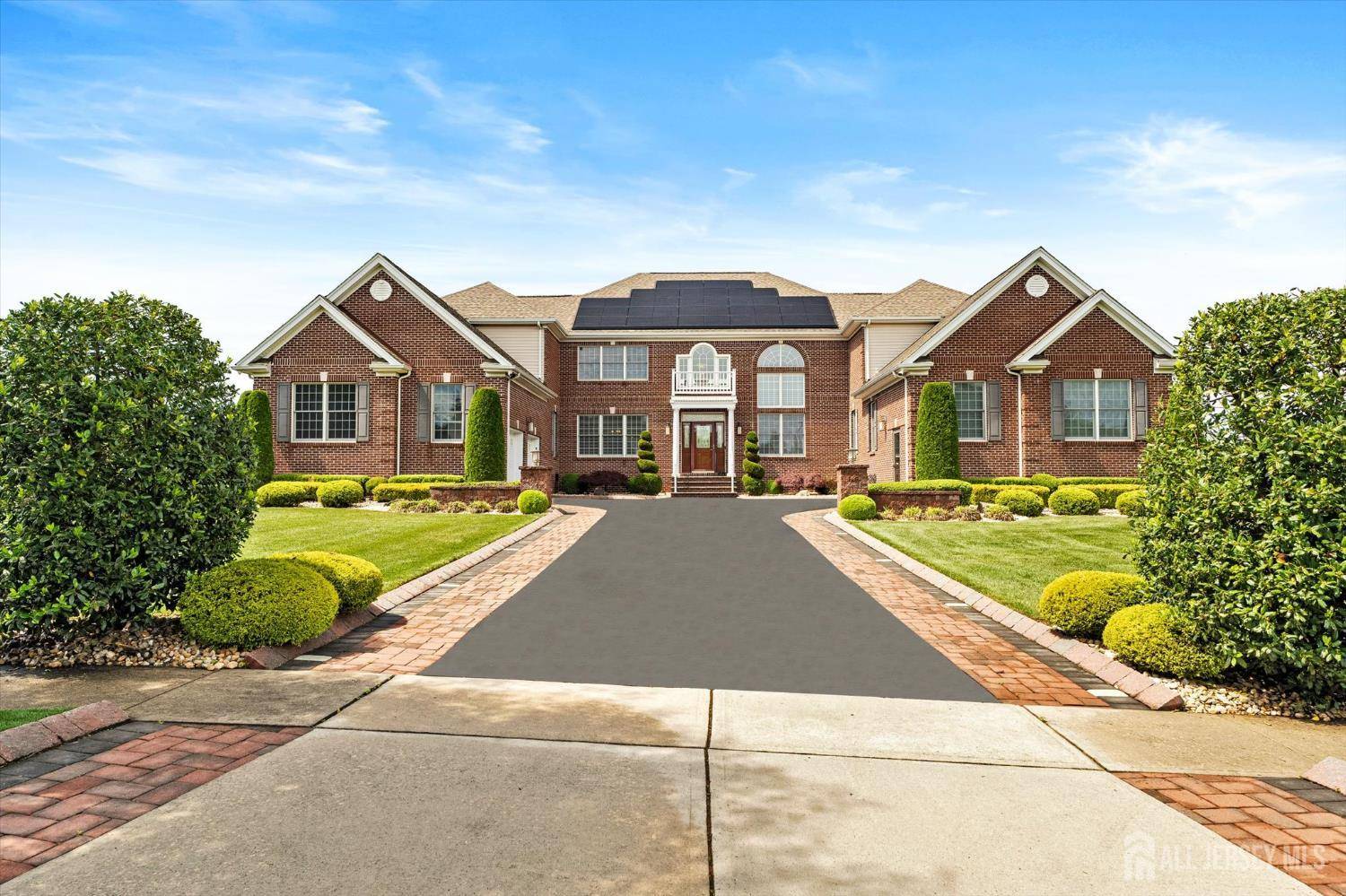 South Brunswick, NJ 08816,9 Bouvier LN