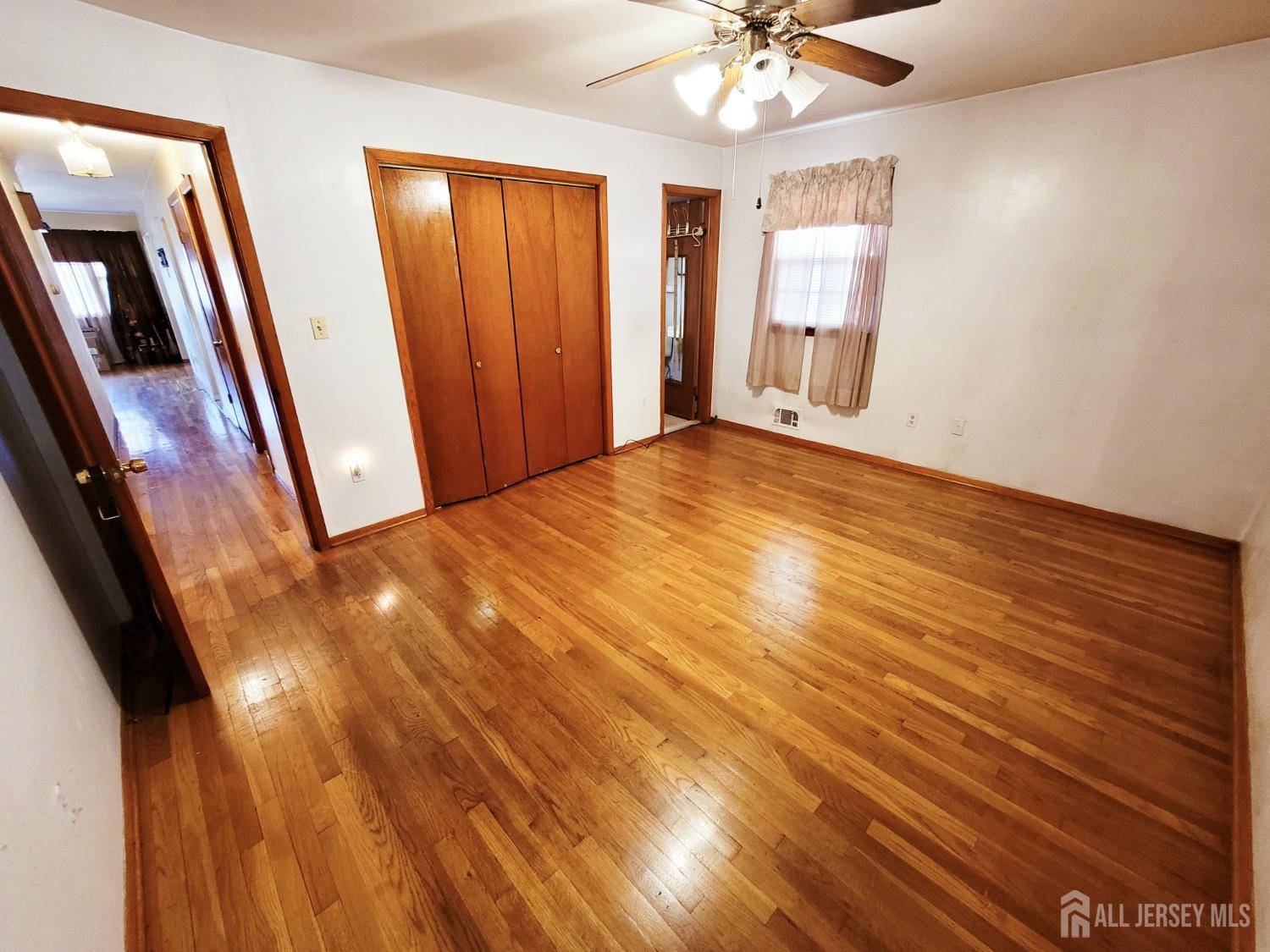 Perth Amboy, NJ 08861,694 Vincent PL