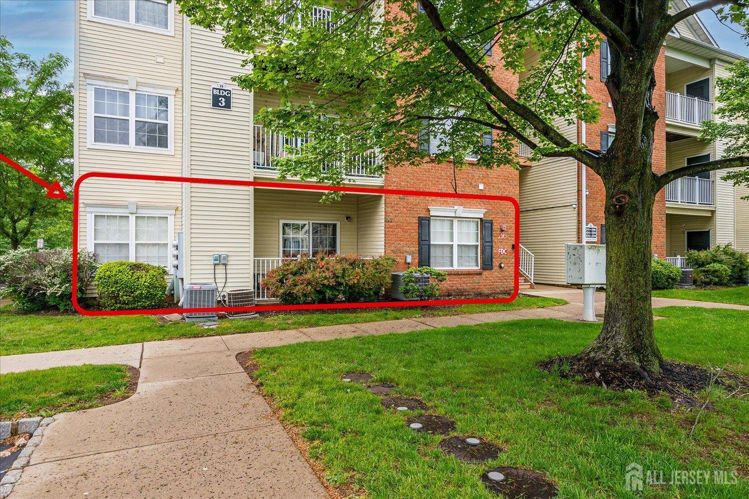 South Plainfield, NJ 07060,311 coppola DR