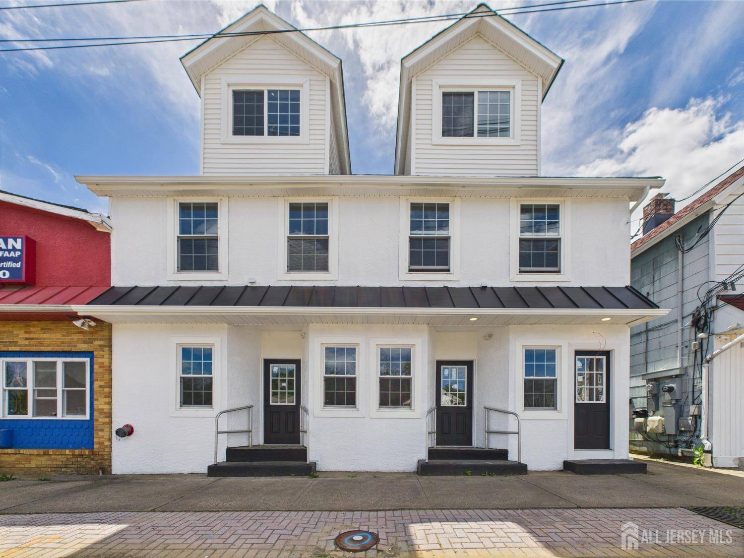Jamesburg, NJ 08831,10 W Railroad AVE W