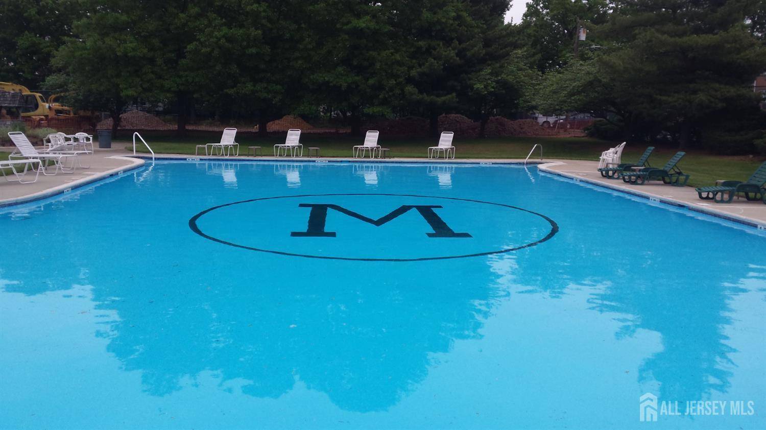 Edison, NJ 08837,160 Evergreen RD #6A