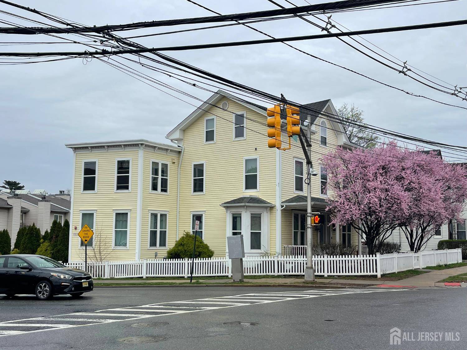 New Brunswick, NJ 08901,161 George ST