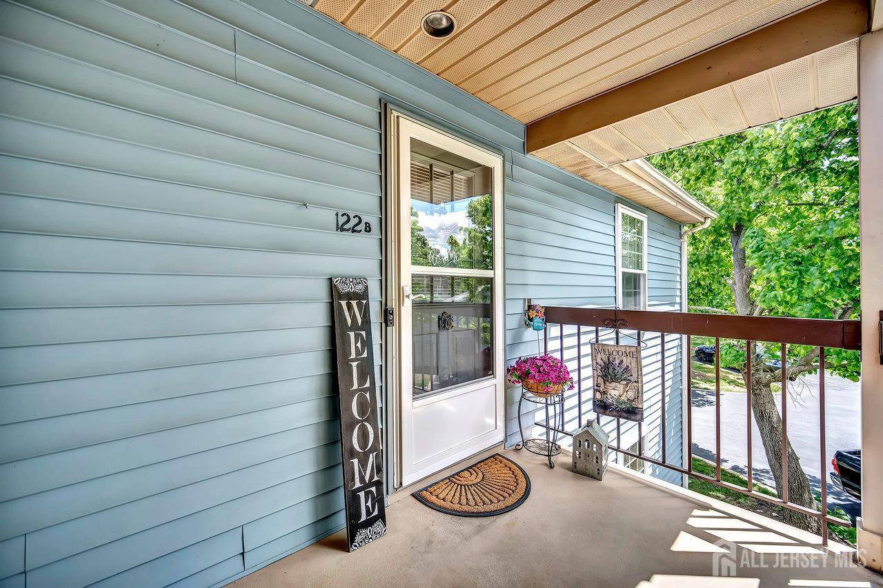 Monroe, NJ 08831,122 Concordia CIR #B