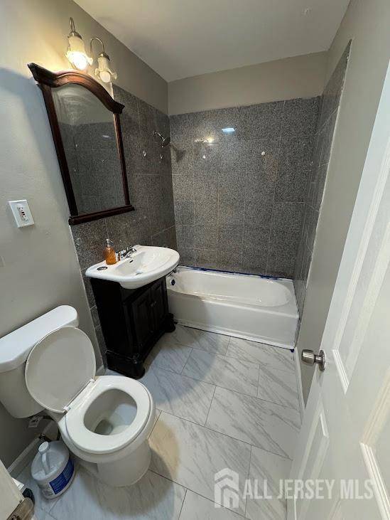 Edison, NJ 08817,126 College DR