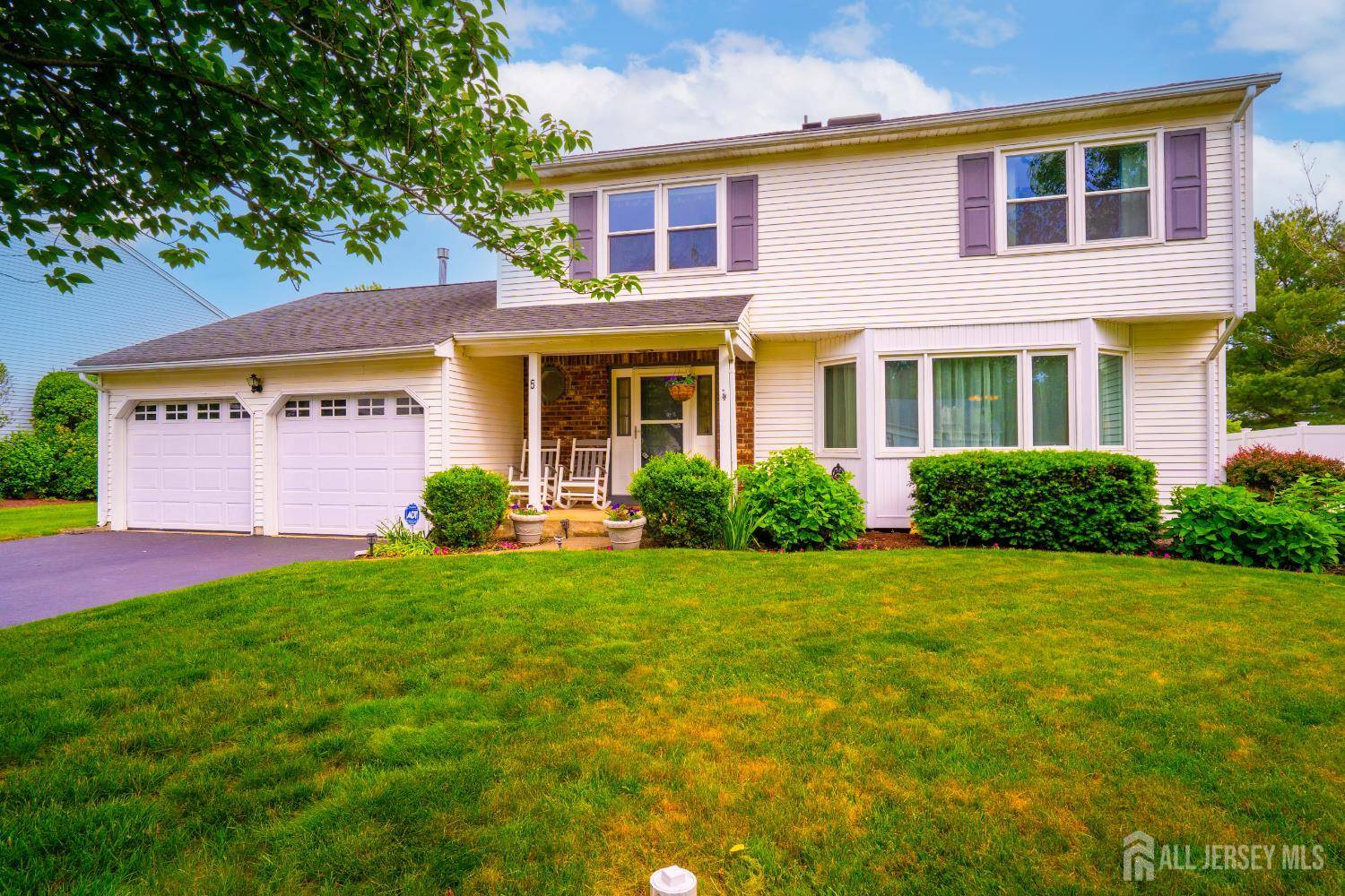 South Brunswick, NJ 08810,5 Wetherhill WAY