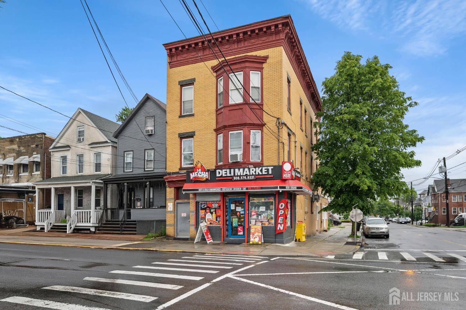 Elizabeth, NJ 07201,930 E Grand ST E