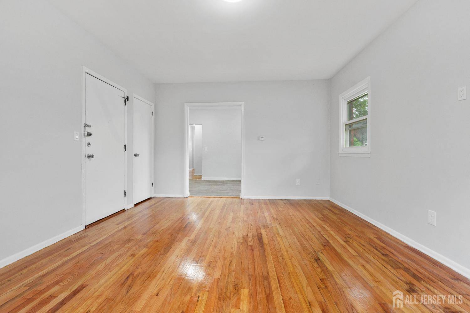 Rahway, NJ 07065,2063 Elizabeth AVE