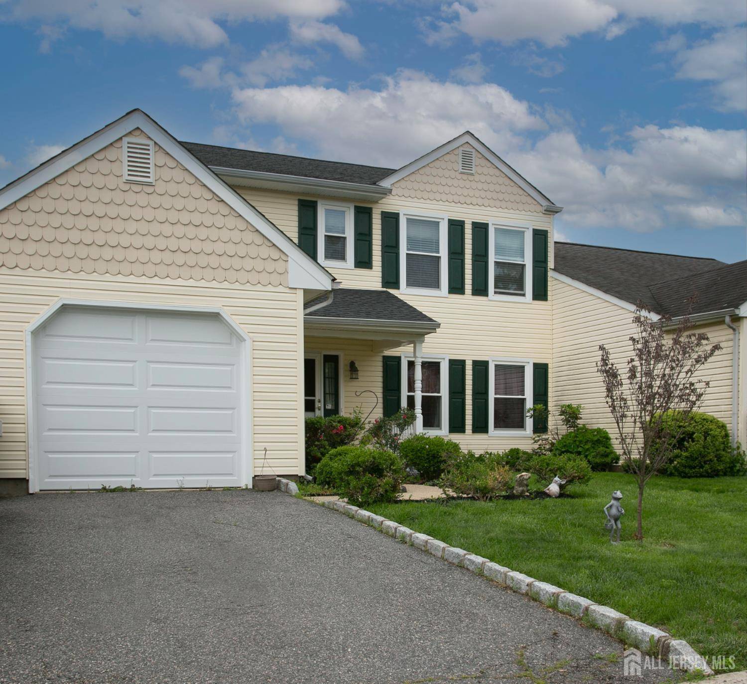 Edison, NJ 08820,71 S Sagamore AVE