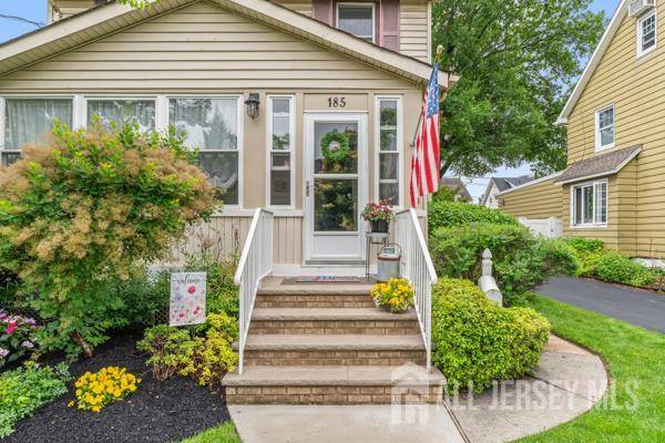 Woodbridge Proper, NJ 07095,185 Rowland PL