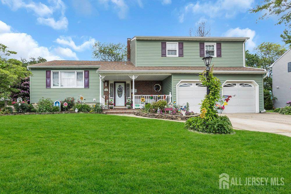 Sayreville, NJ 08879,4 Anne TER