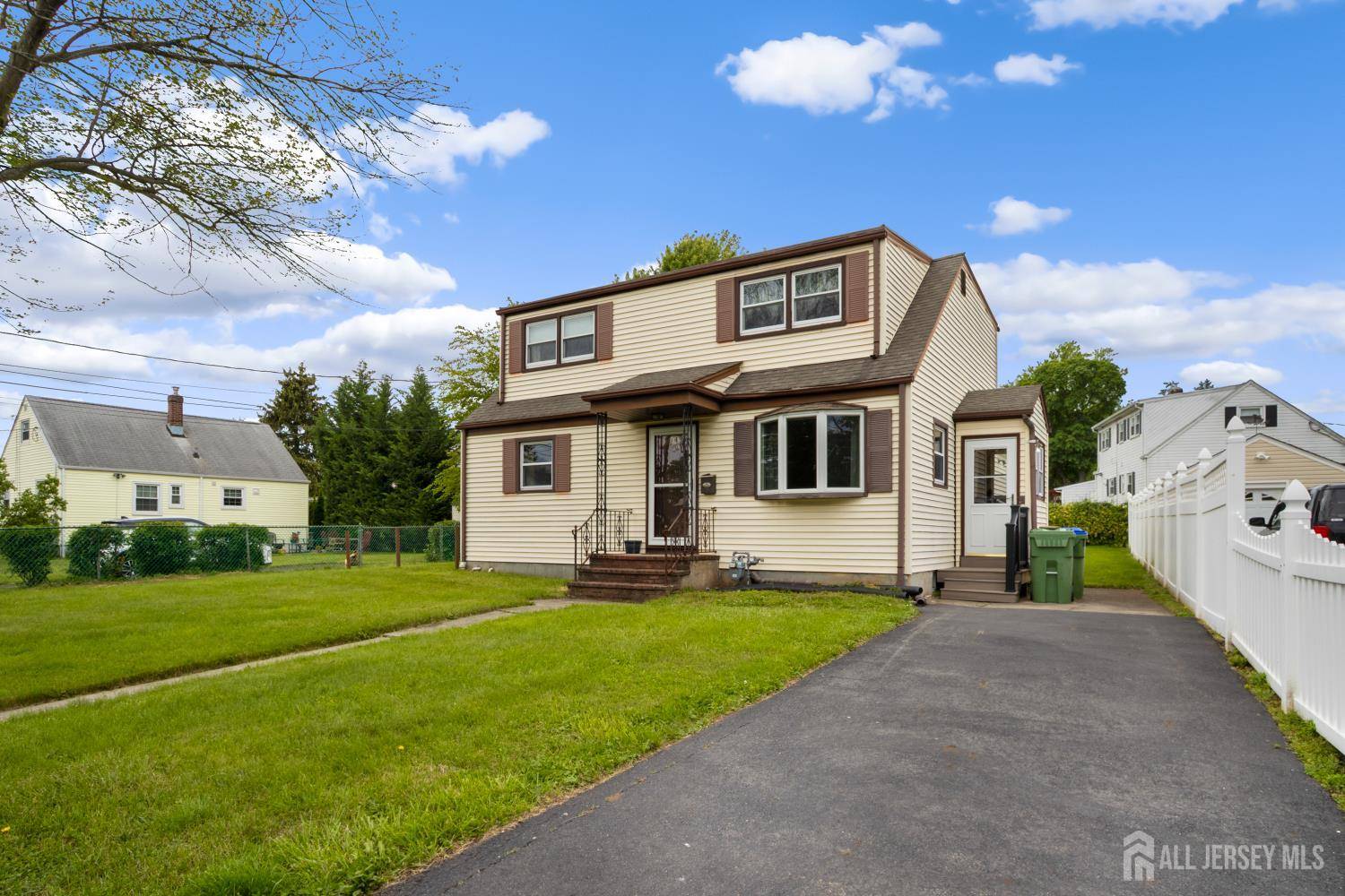 Edison, NJ 08817,3 Seymour AVE
