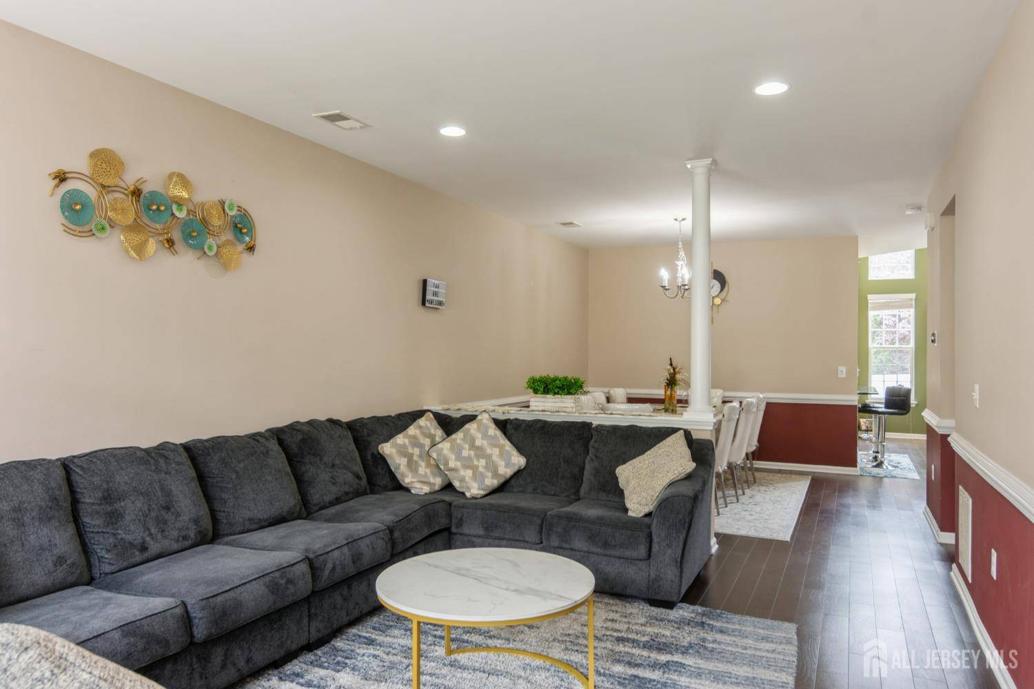 North Brunswick, NJ 08902,2423 canterbury LN