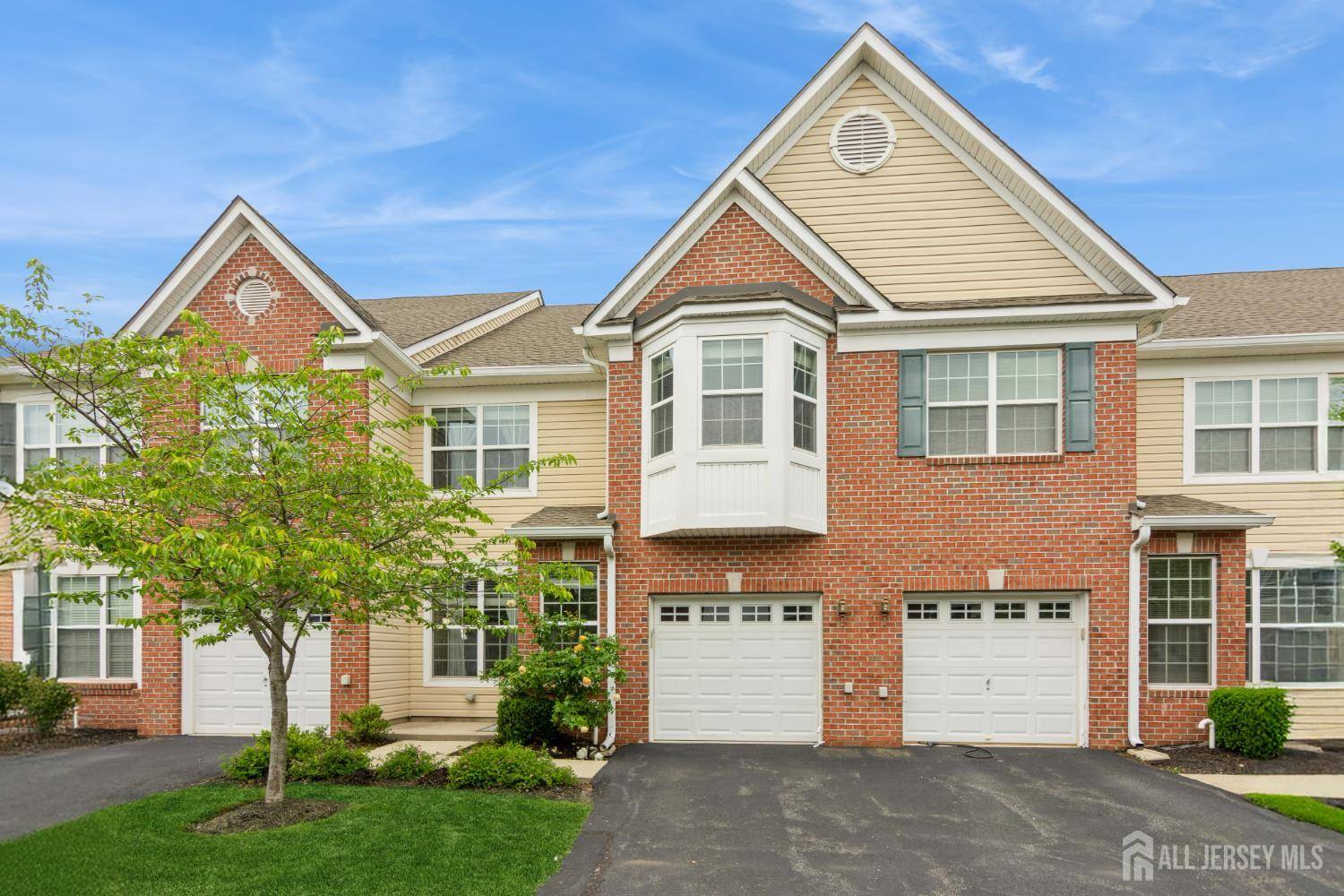North Brunswick, NJ 08902,2423 canterbury LN