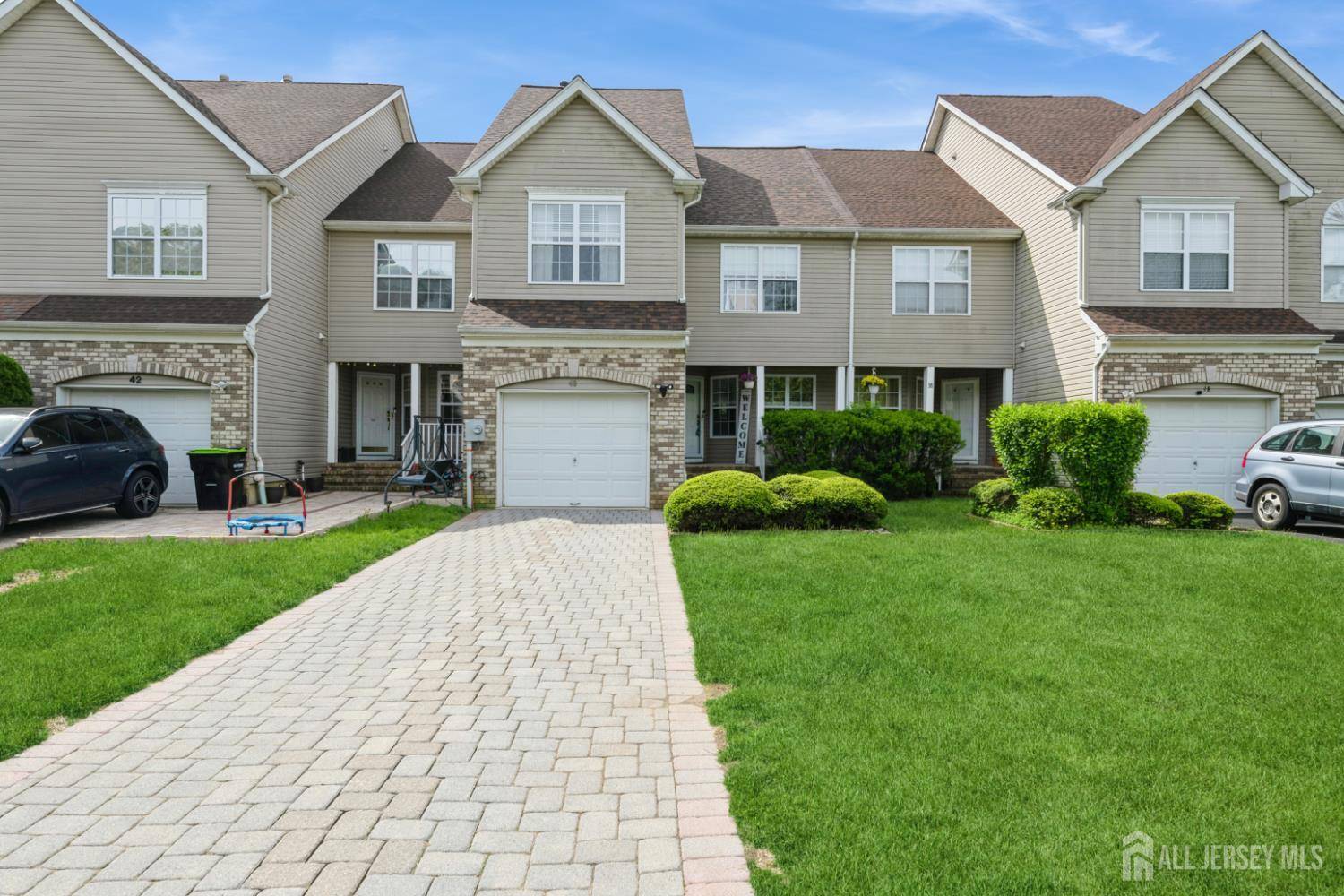 Old Bridge, NJ 08857,40 Dickerson LN