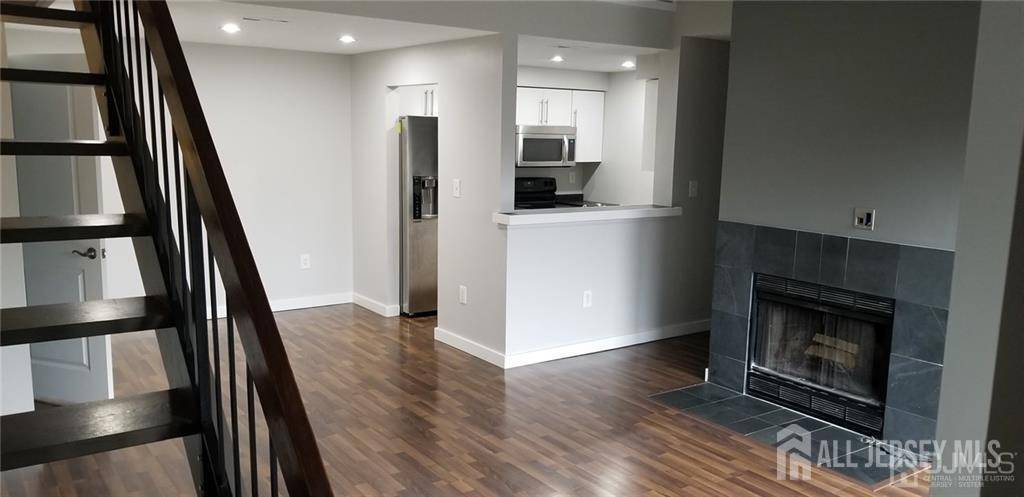 Plainsboro, NJ 08536,8406 Tamarron DR