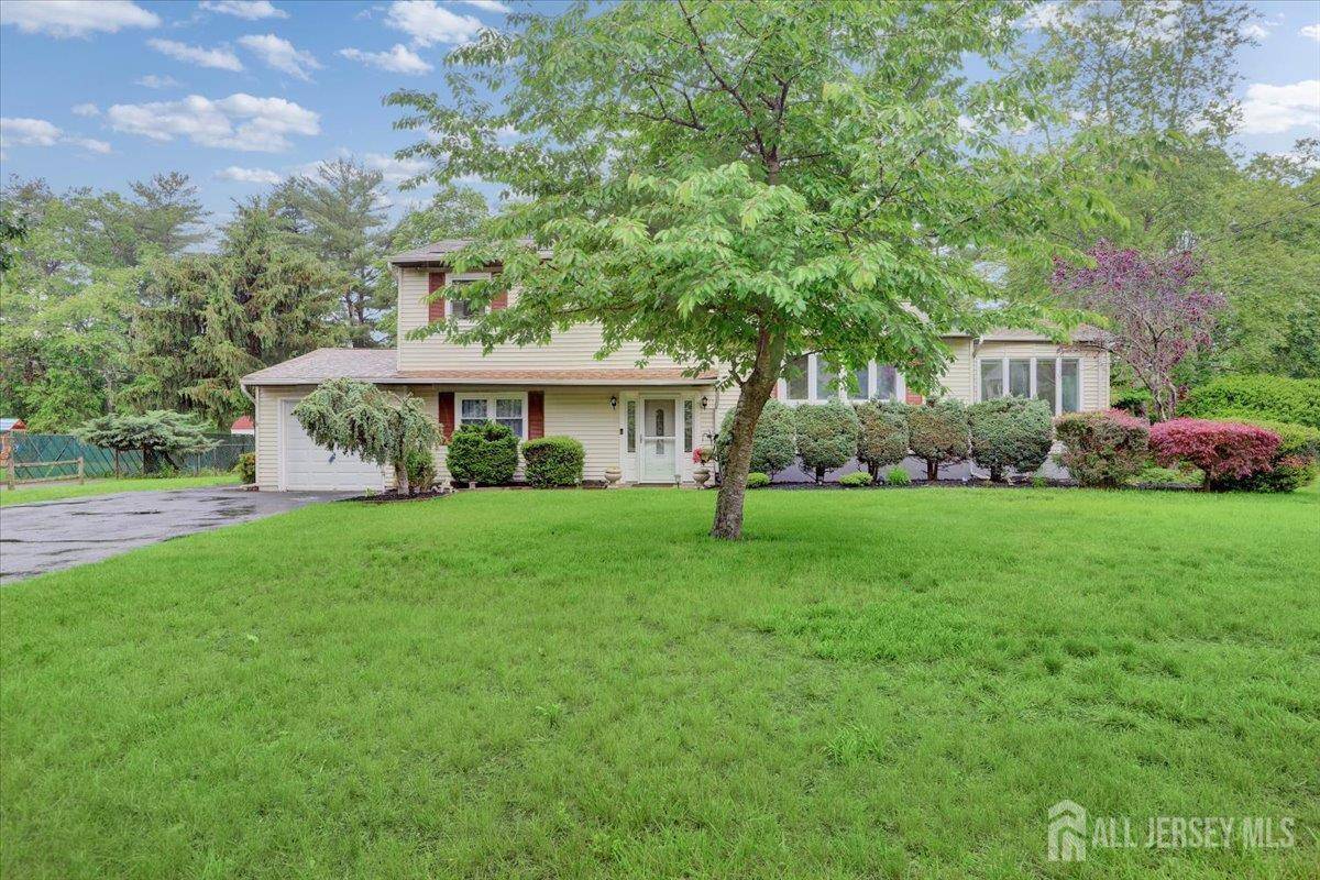East Windsor, NJ 08512,61 Rocky Brook RD