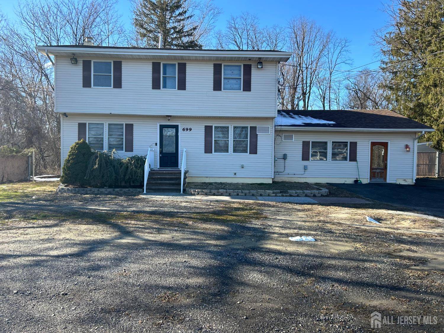 Manalapan, NJ 07726,699 Tennent RD