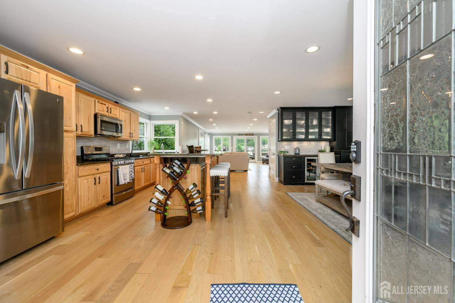 Hopatcong, NJ 07821,307 Squaw TRL