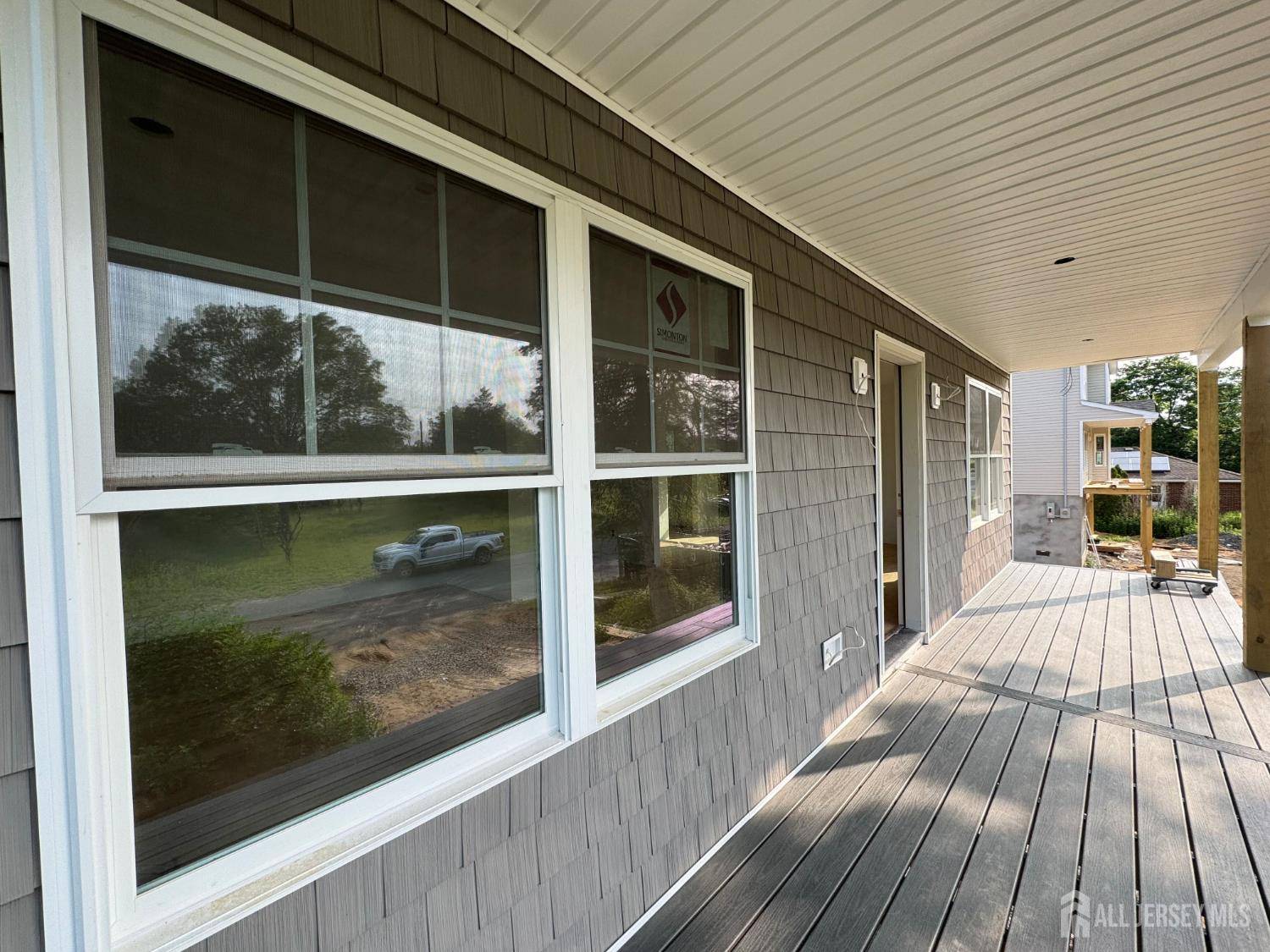 Sayreville, NJ 08872,17 John ST
