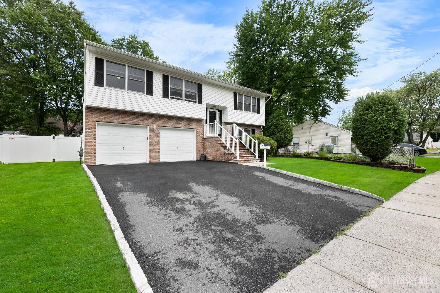 Edison, NJ 08817,45 Kenmore RD