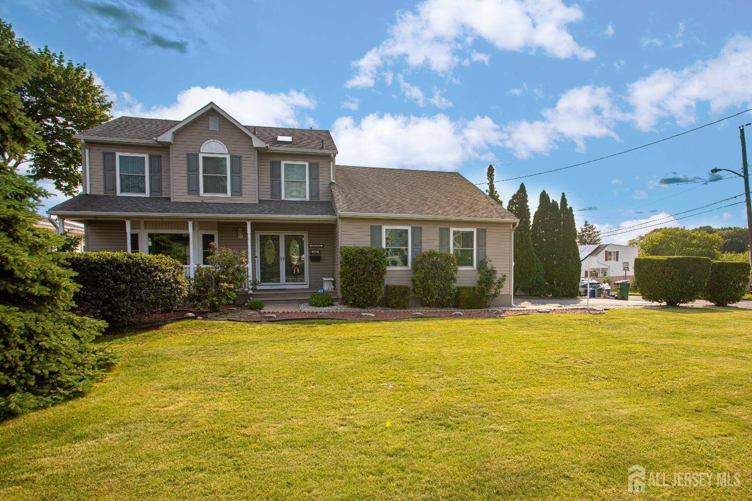 Sayreville, NJ 08872,368 S Pine AVE