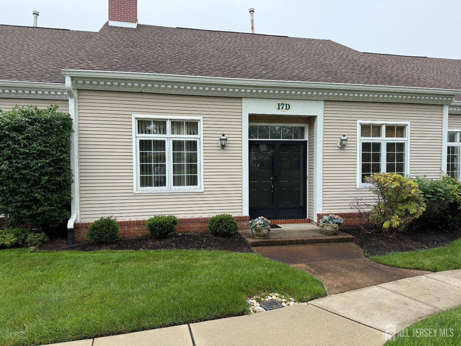 Monroe, NJ 08831,17-D Rutland LN #d
