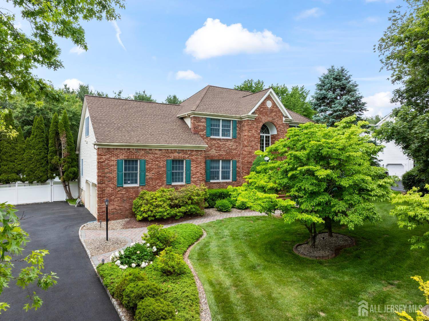 Hillsborough, NJ 08844,18 Stout DR