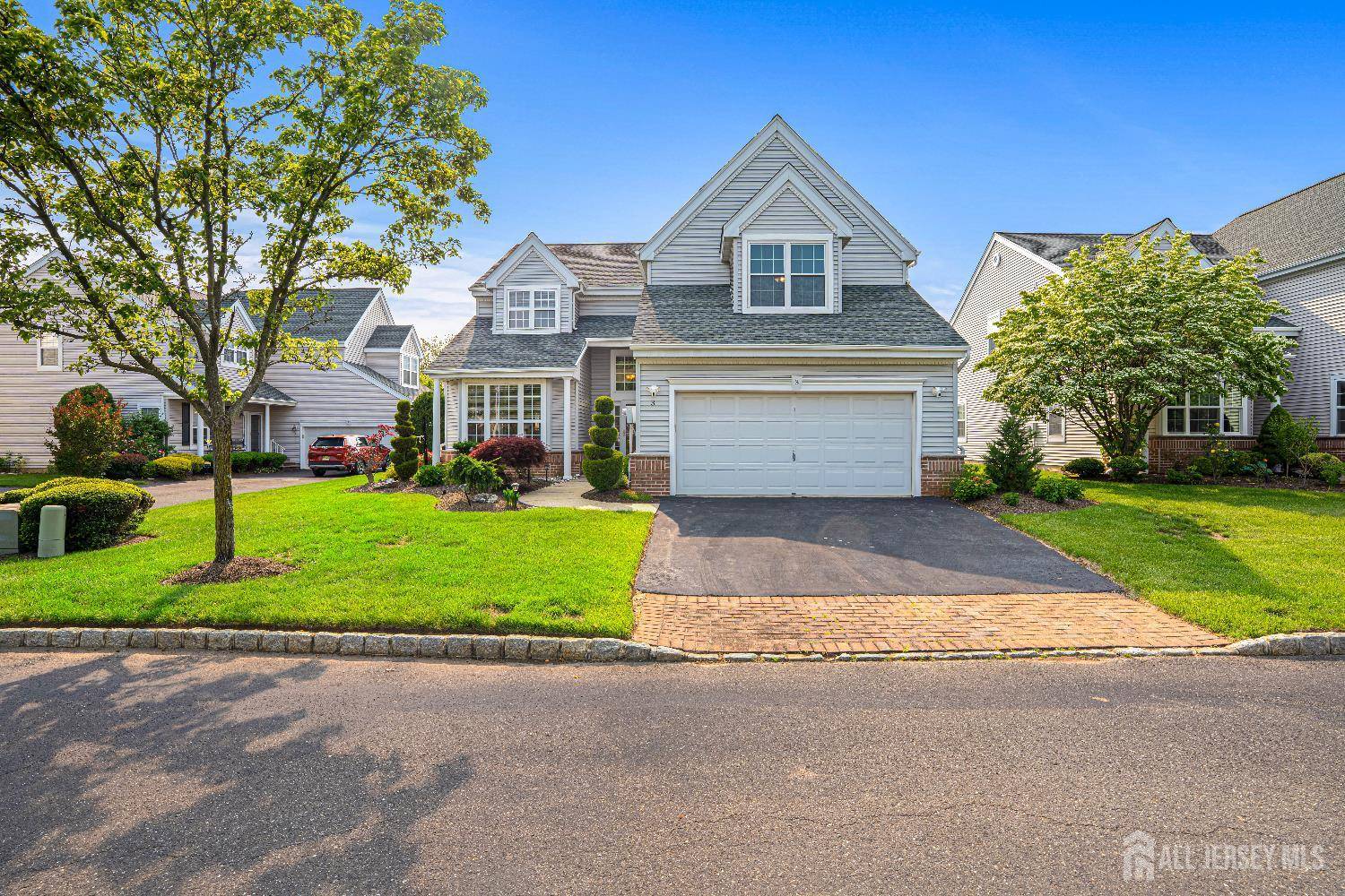 Monroe, NJ 08831,3 Devon CT