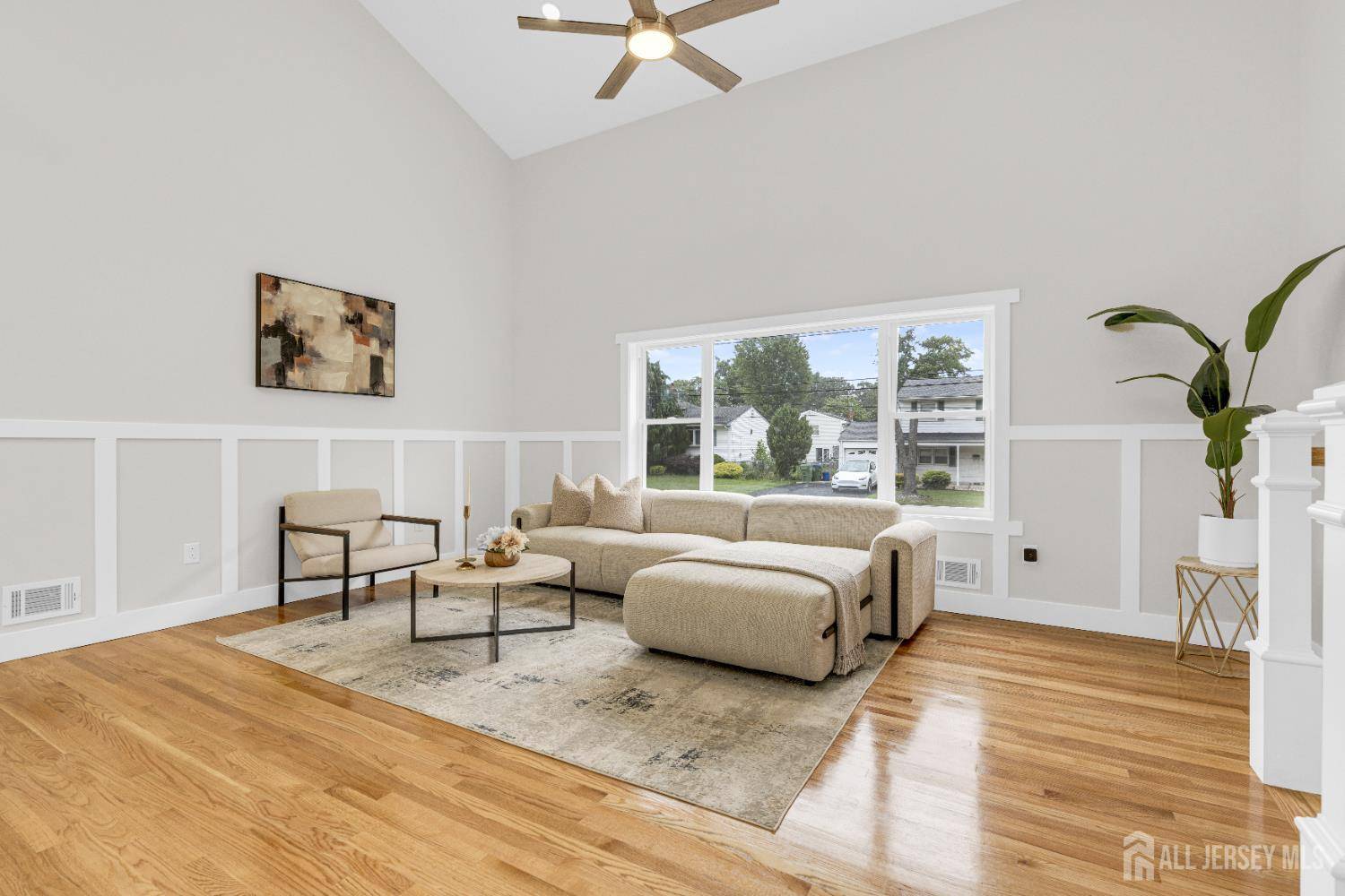 Edison, NJ 08817,35 Lydia LN