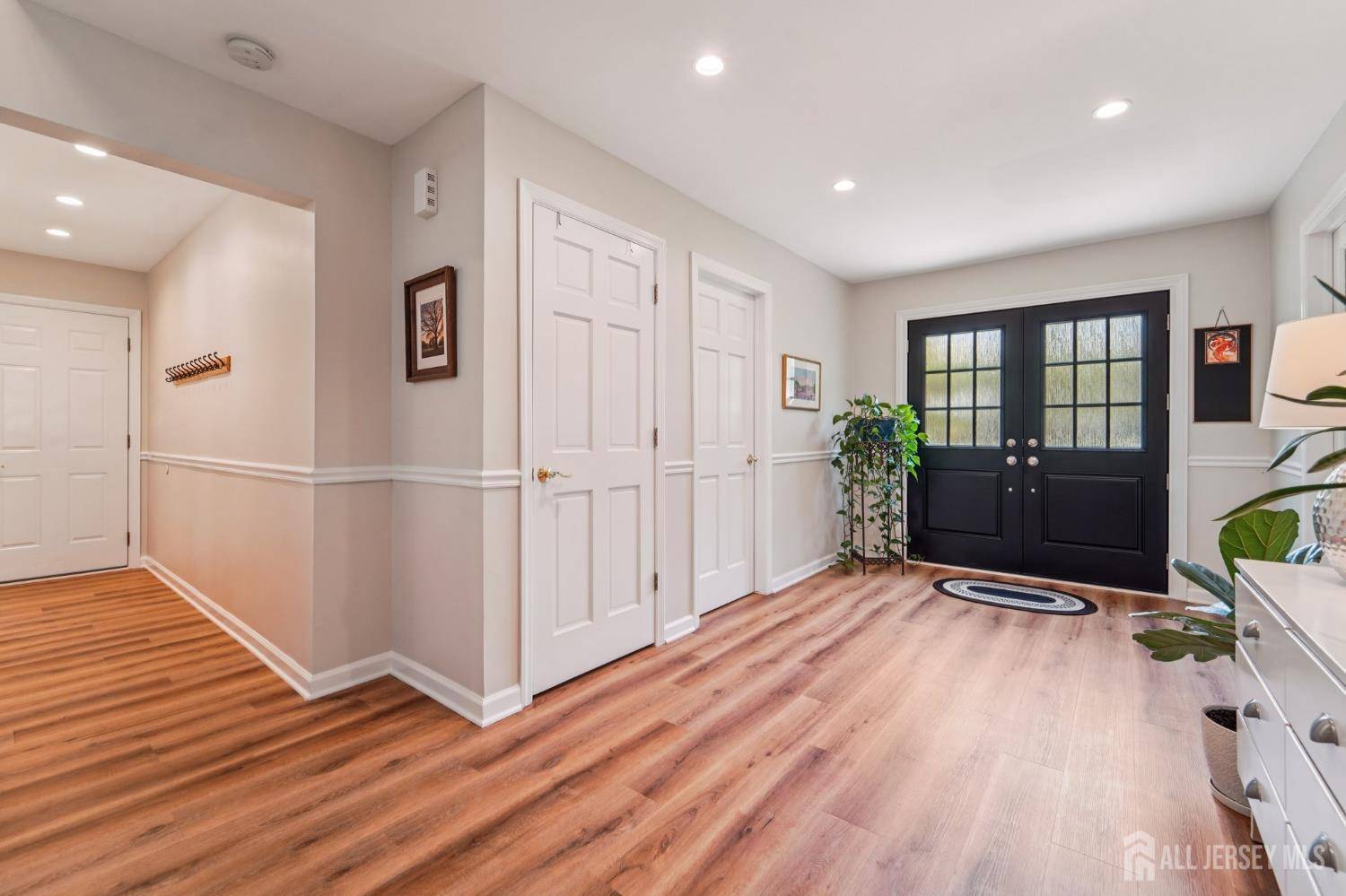 Matawan, NJ 07747,35 POET DR