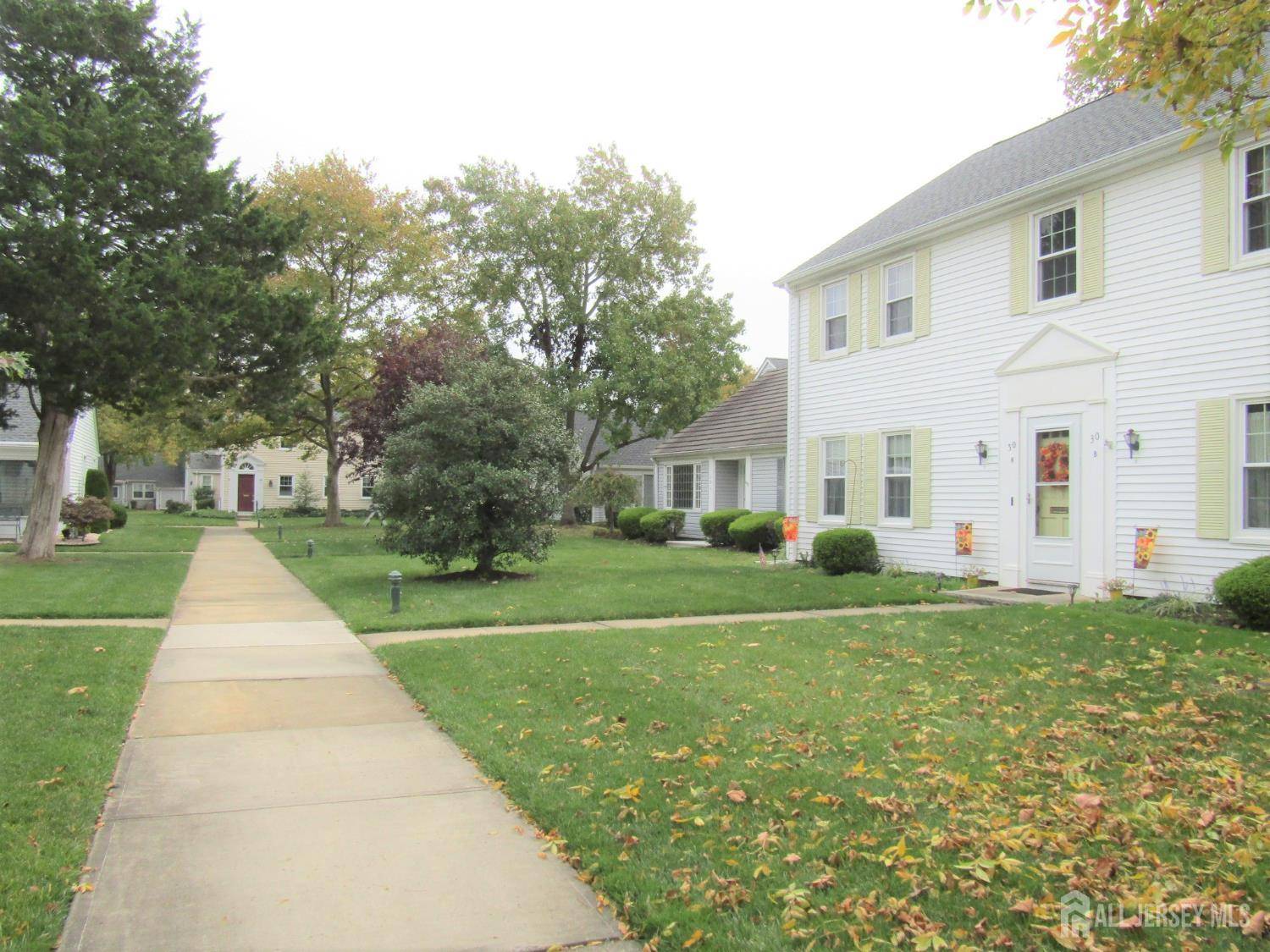 Monroe, NJ 08831,30-N Bradford LN