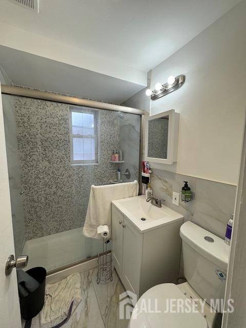 Rahway, NJ 07065,685 Audrey DR