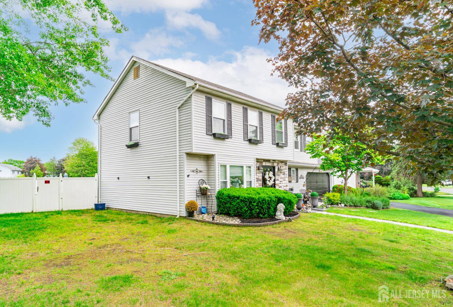 Old Bridge, NJ 08857,24 Higgins RD