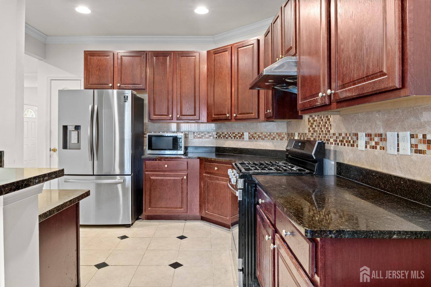 Monroe, NJ 08831,43 Morgan WAY